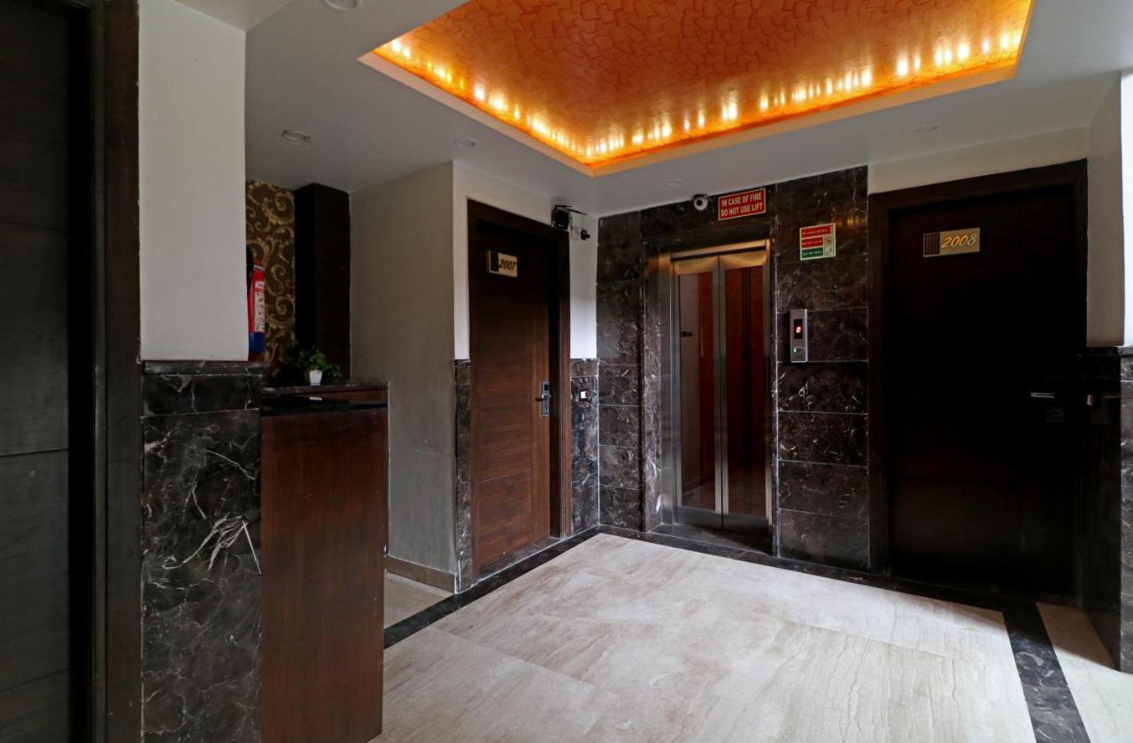 Hotel Mannat International By Mannat Ню Делхи Екстериор снимка