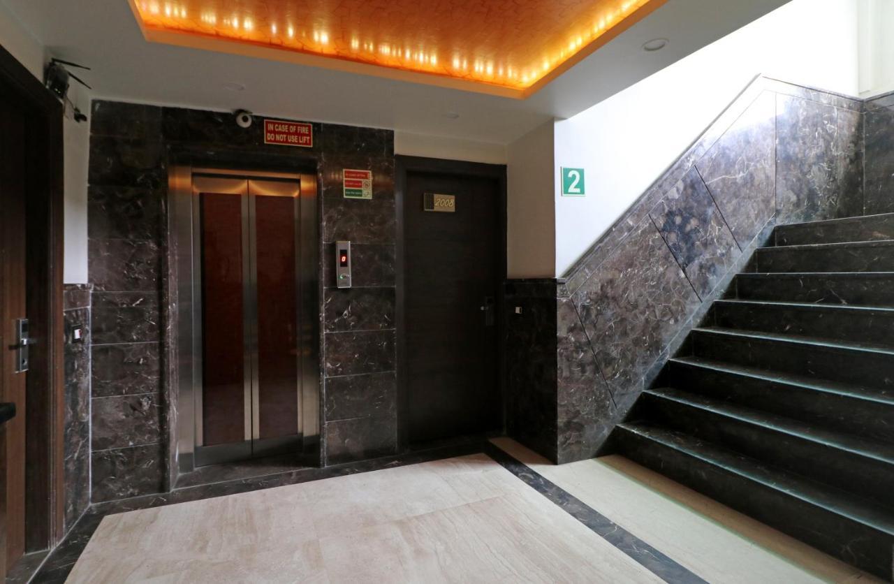 Hotel Mannat International By Mannat Ню Делхи Екстериор снимка